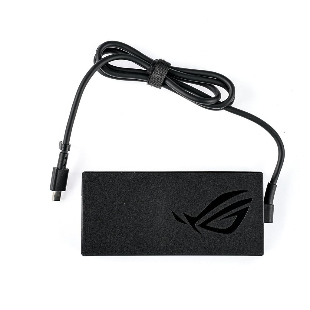 Asus ADAPTER 240W 20V 3P(REKTANGEL)C14