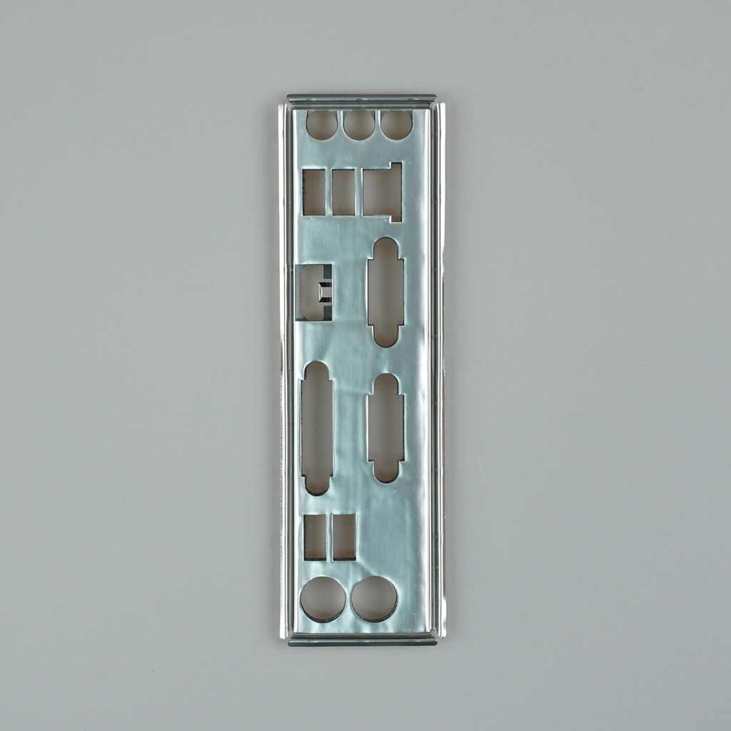 Asus IO:4USB/DVI/2VGA/HDMI